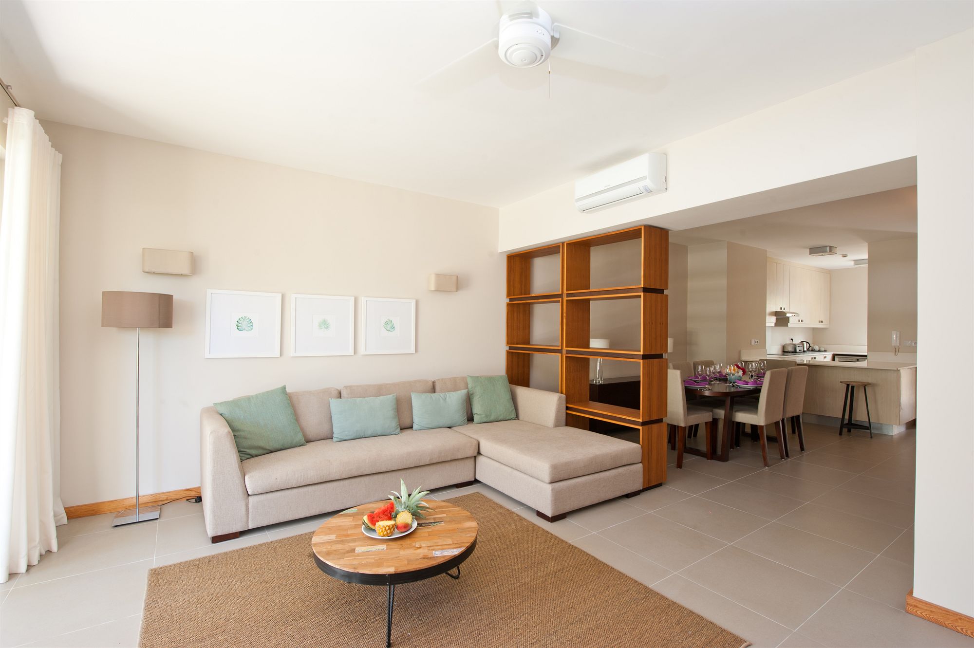 La Residence Beach Apartments by BARNES