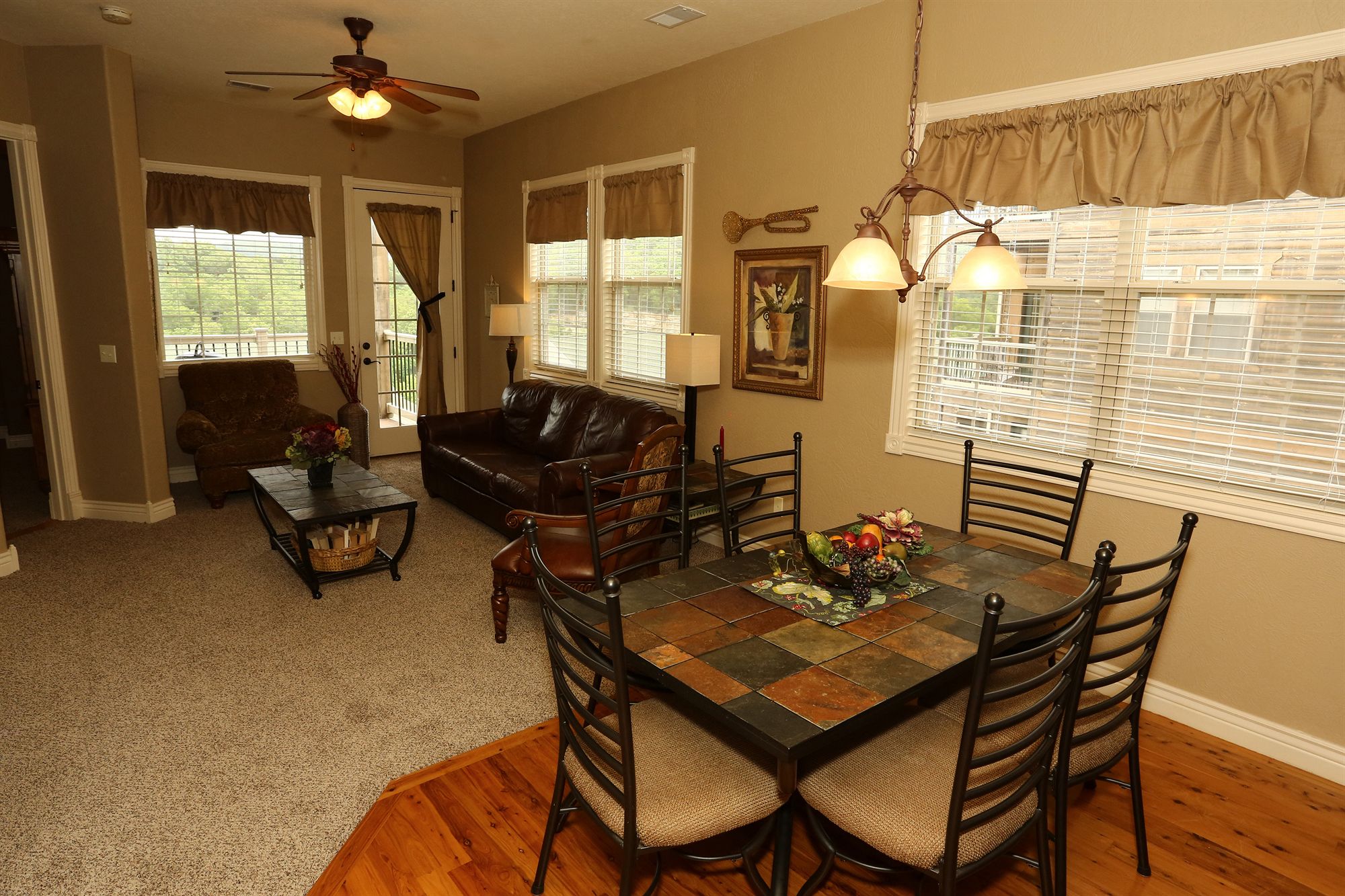 Eagle's Nest Condo Resort Branson Hurb