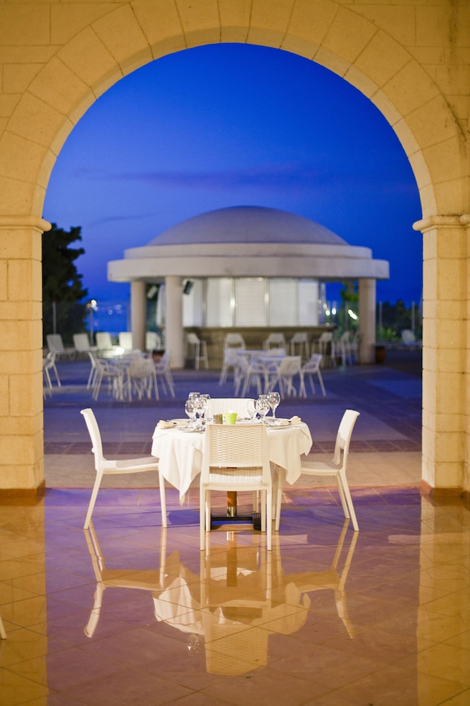 Kipriotis Panorama Hotel And Suites