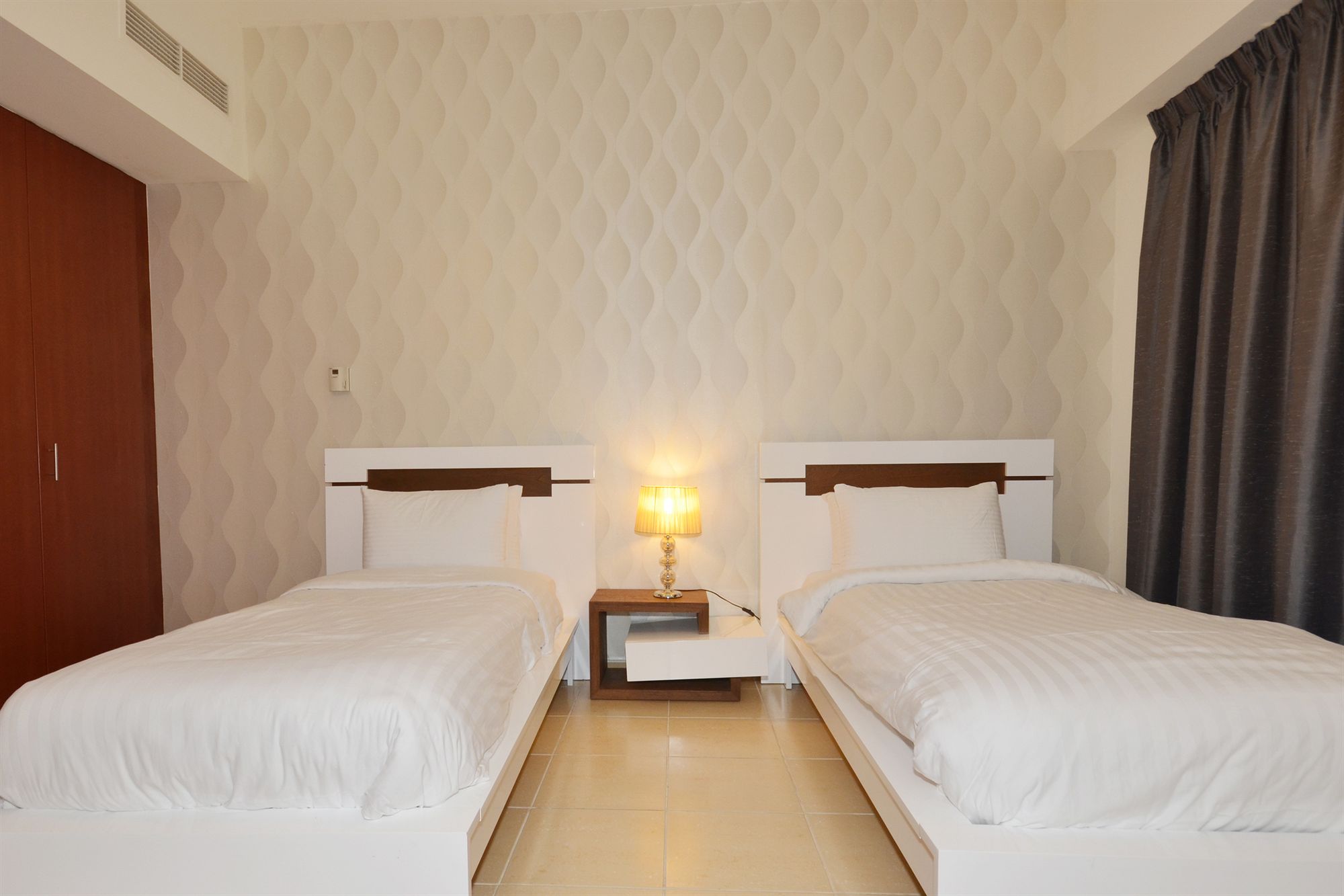 Vacation Holiday Homes - Jumeirah Beach Residences