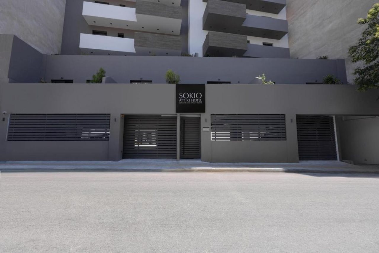 Sokio Attiki, BW Premier Collection