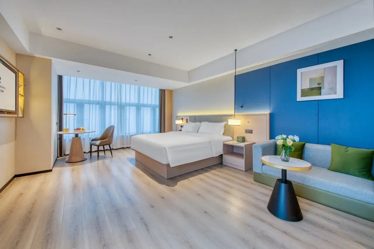 REZEN LONGHH Hotel (Guangzhou Taikoo Cangshayuan Subway Station)