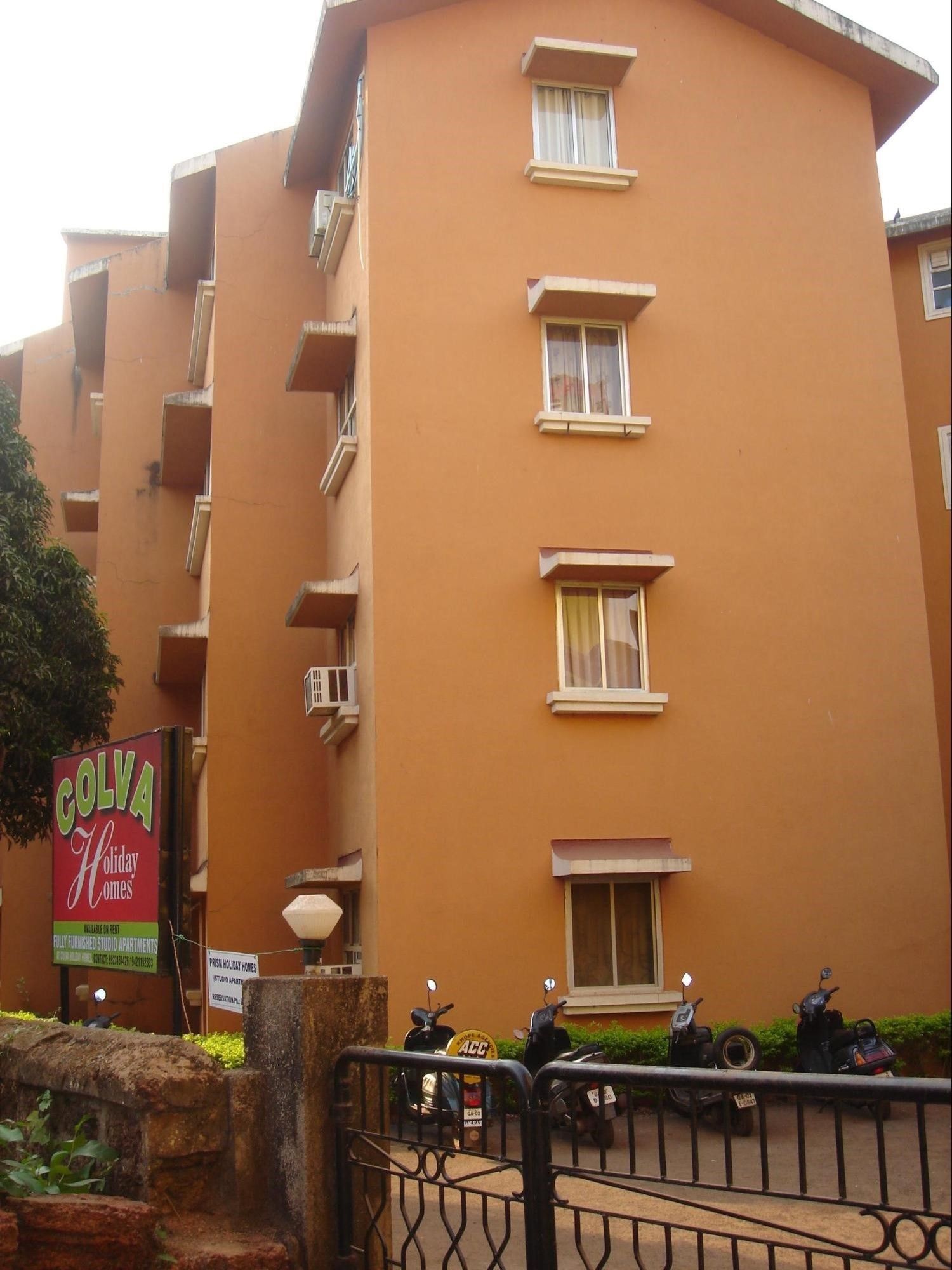 Side Image 2