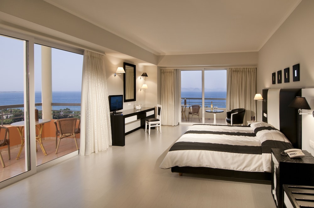 Kipriotis Panorama Hotel And Suites