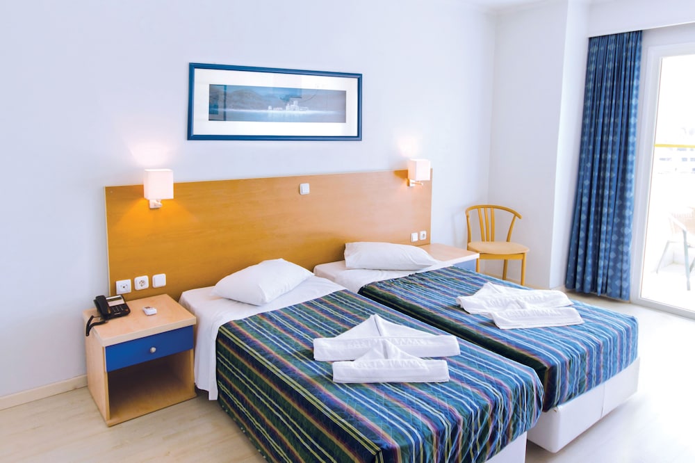 Kosta Palace City Hotel