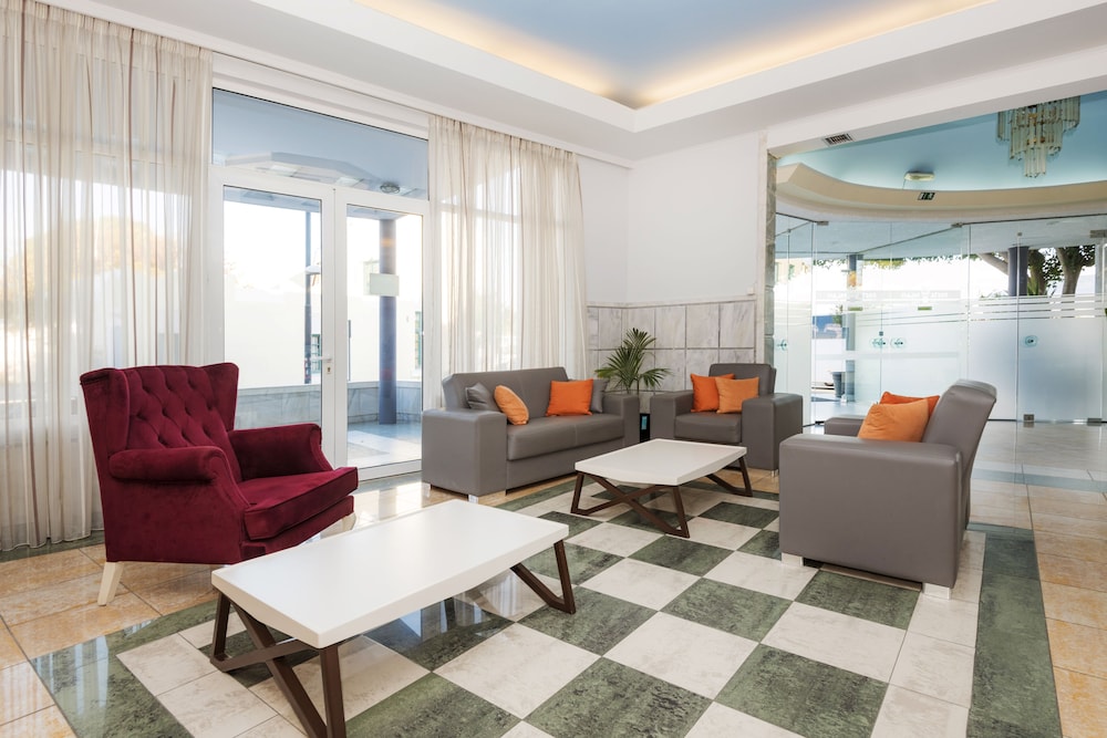Kosta Palace City Hotel