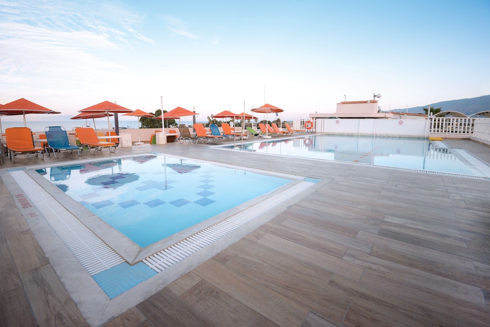 Kosta Palace City Hotel