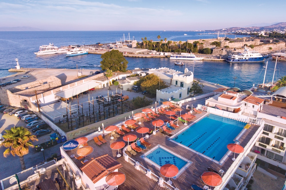 Kosta Palace City Hotel