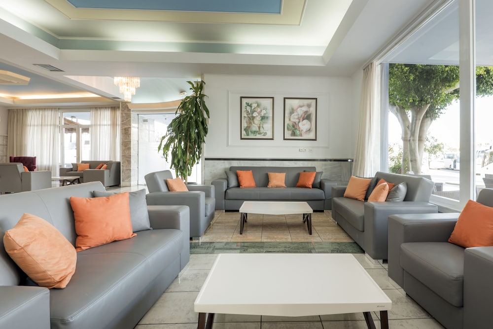 Kosta Palace City Hotel