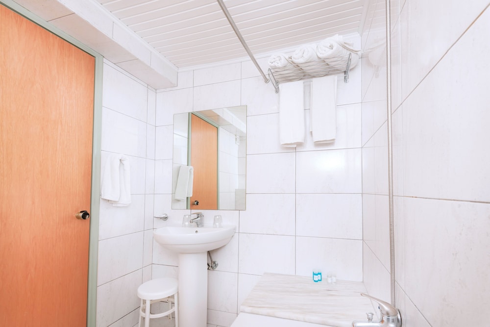 Kosta Palace City Hotel
