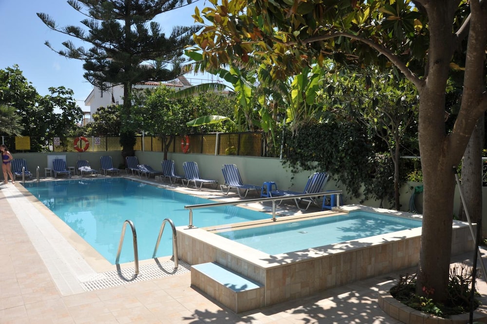 Anseli Hotel Apartments And Studios
