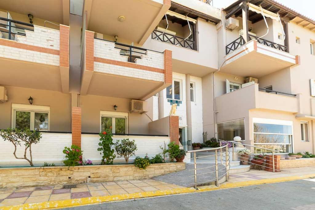 Troulis Apartments