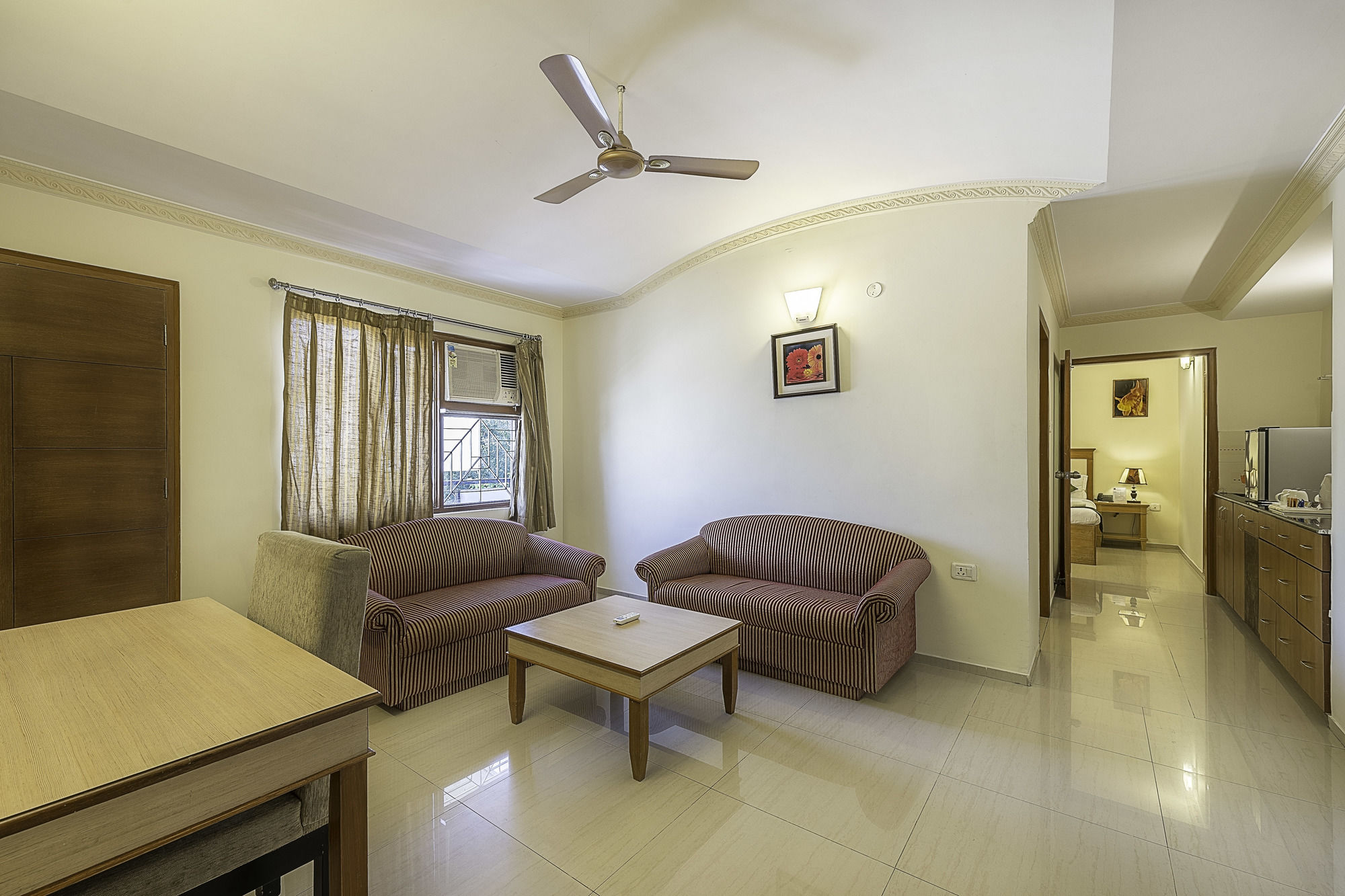 Treebo Woodsvilla Suites