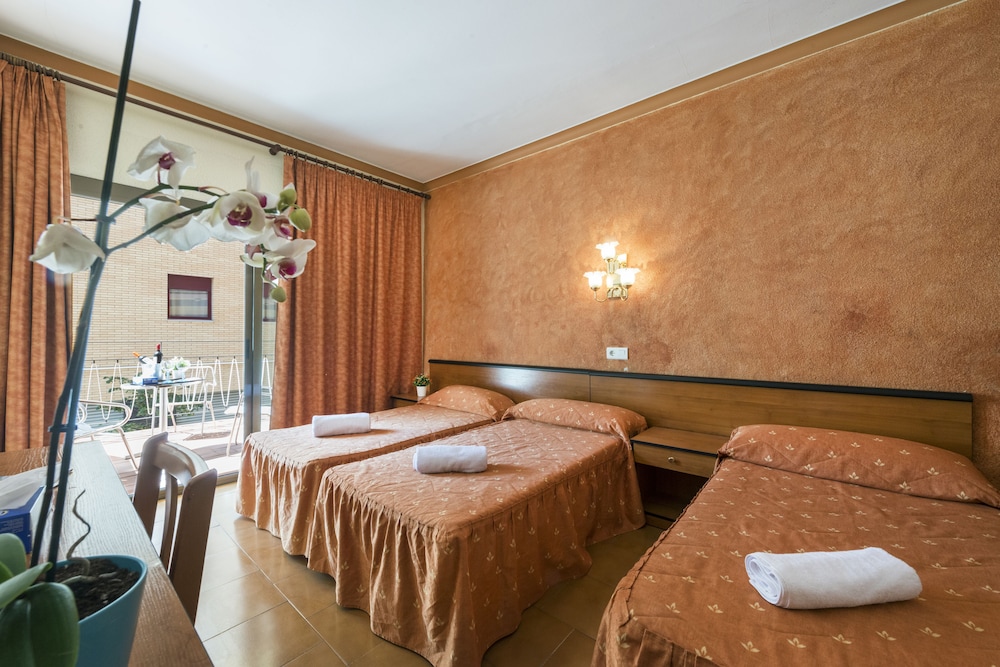 Marisol Hotel