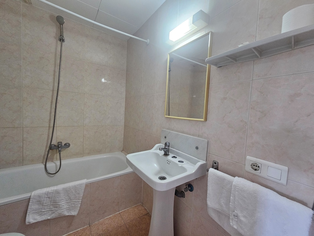 Marisol Hotel