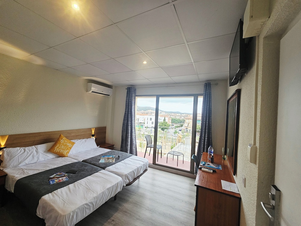 Marisol Hotel