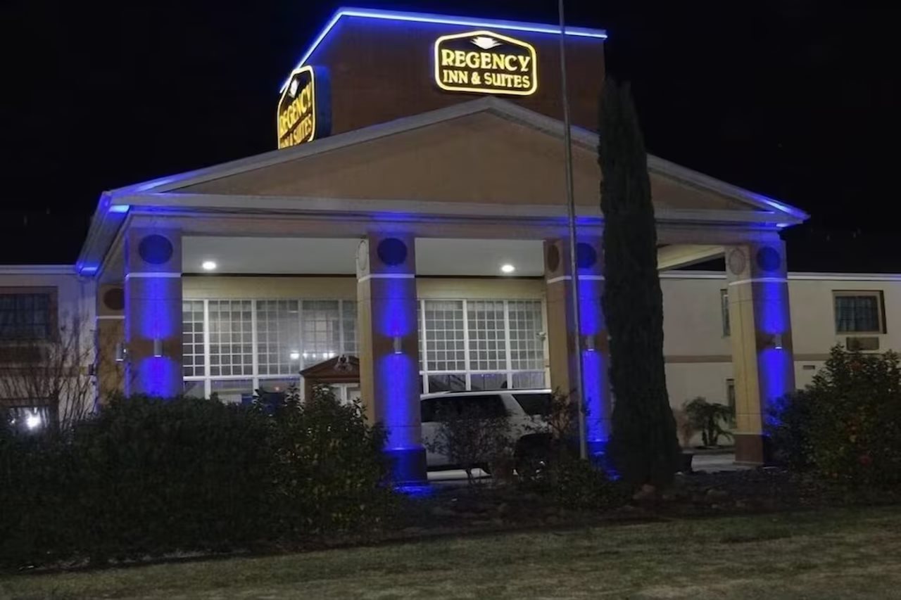Regency Inn & Suites Houston East I 10