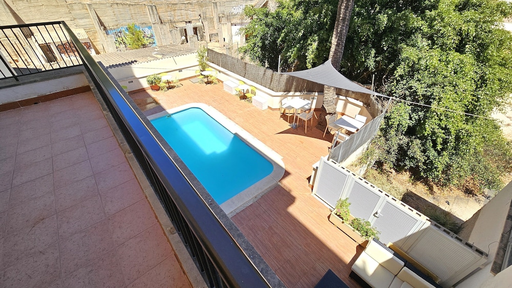 Lis Hotel
