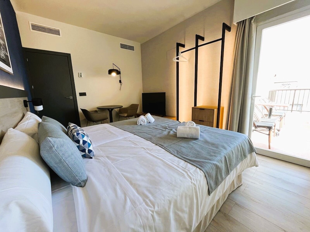 Lis Hotel