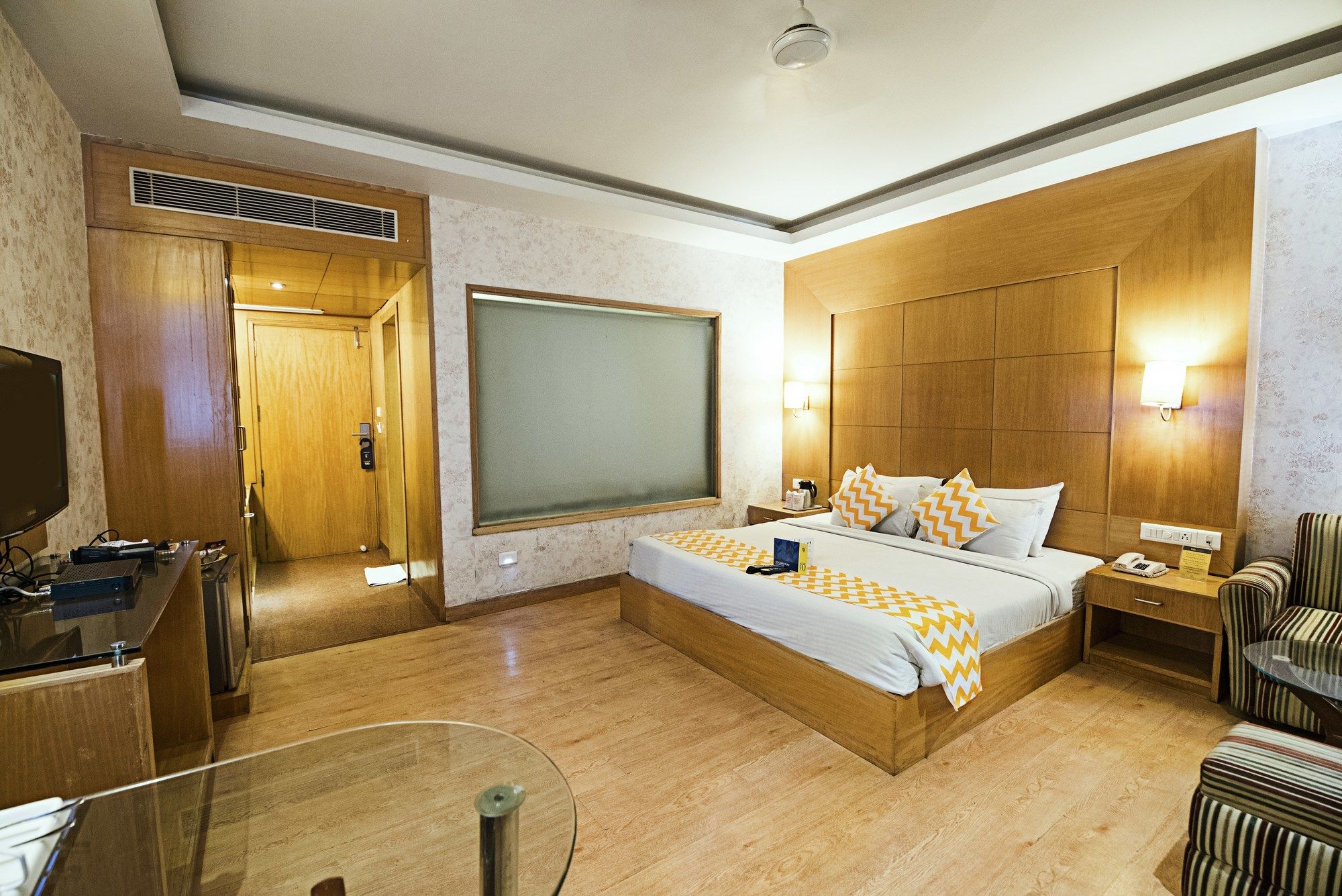 FabHotel Royal CM Bani Park