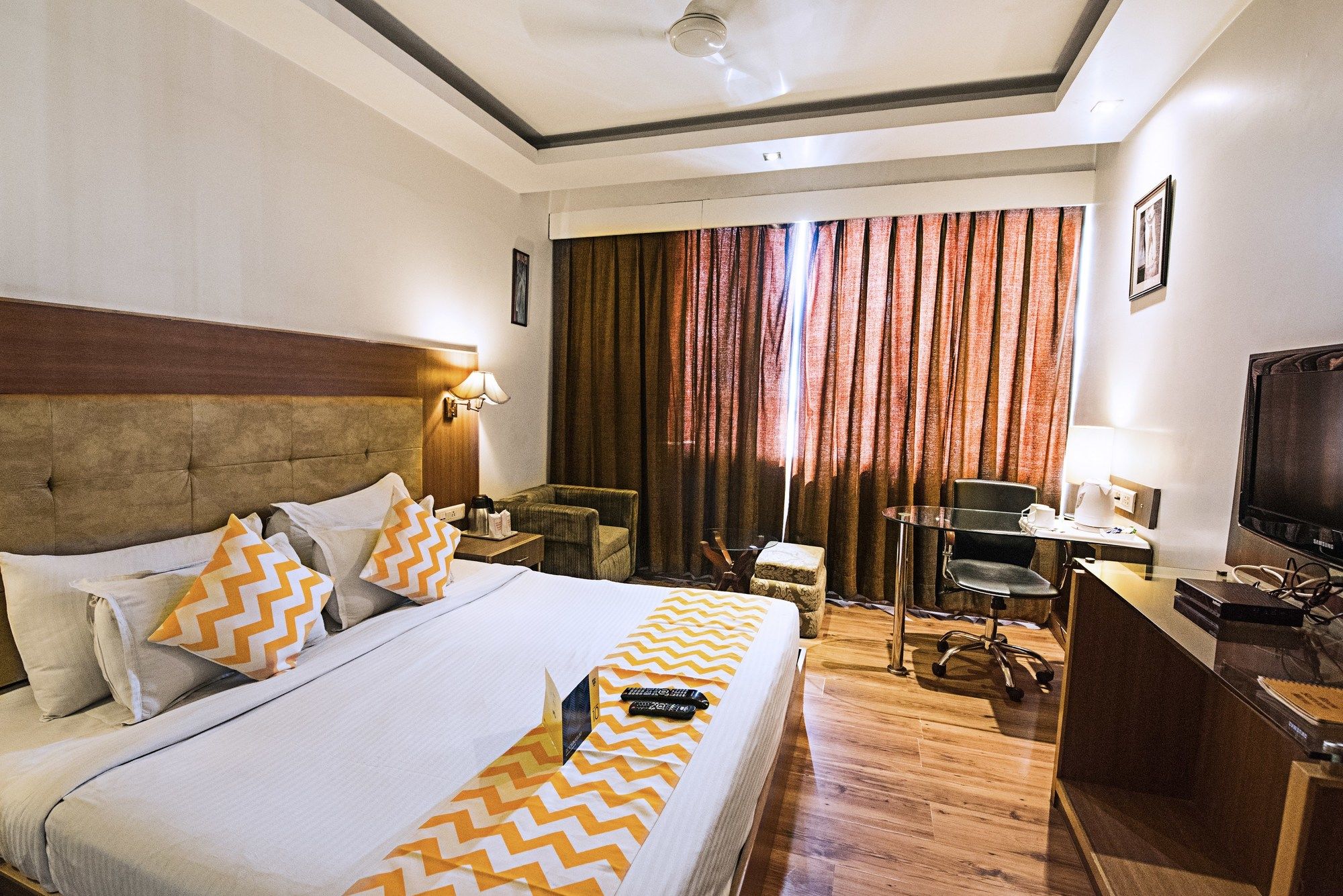 FabHotel Royal CM Bani Park