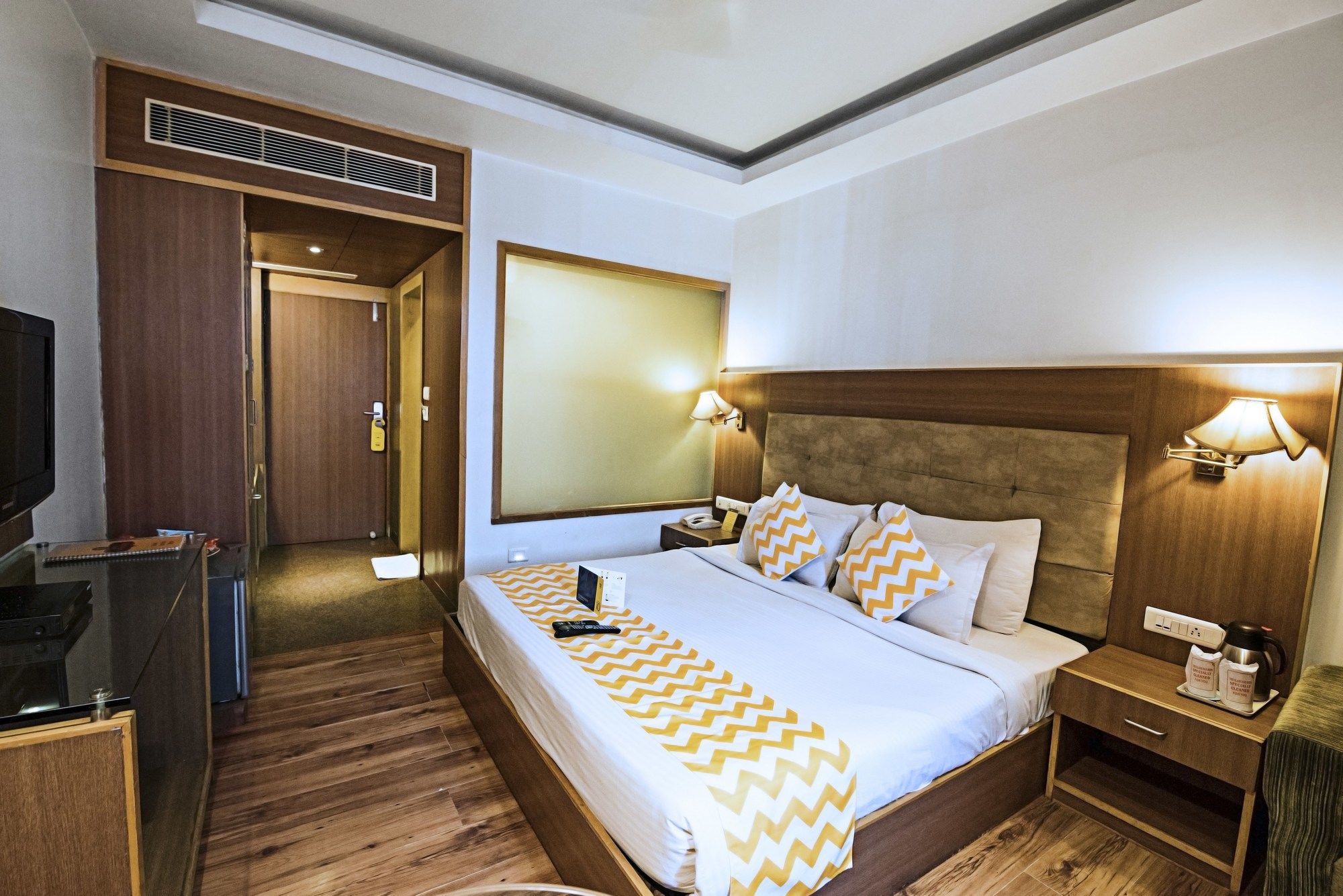 FabHotel Royal CM Bani Park