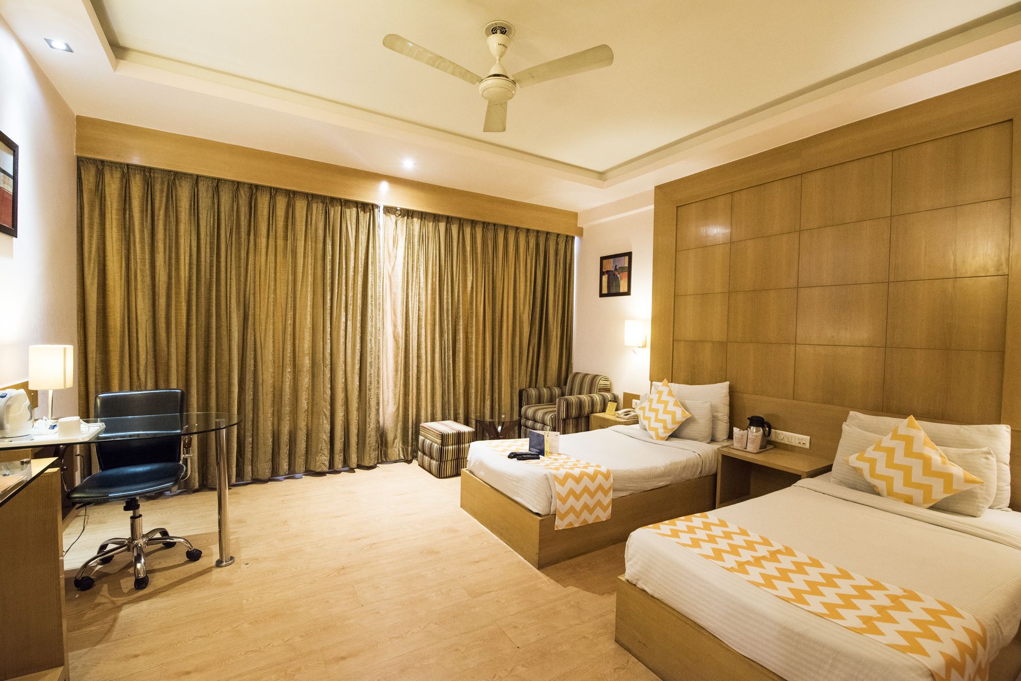 FabHotel Royal CM Bani Park