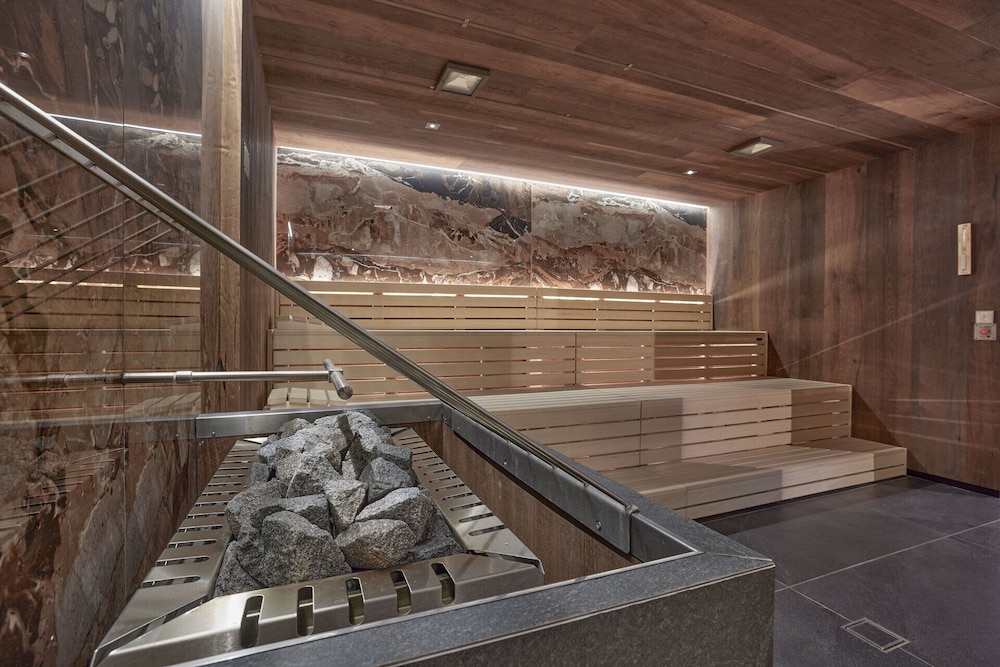 Aqua Dome (Tirol Therme)