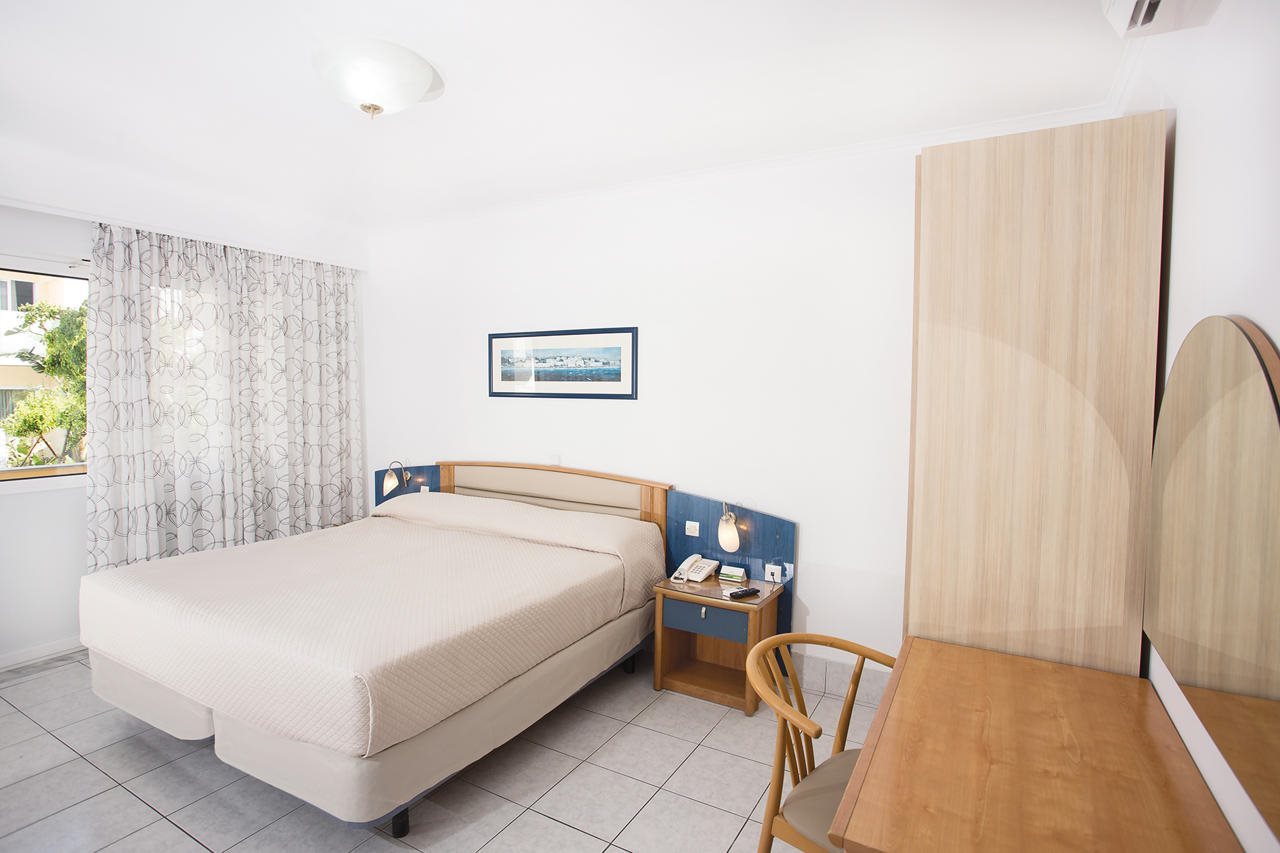 Kosta Palace City Hotel