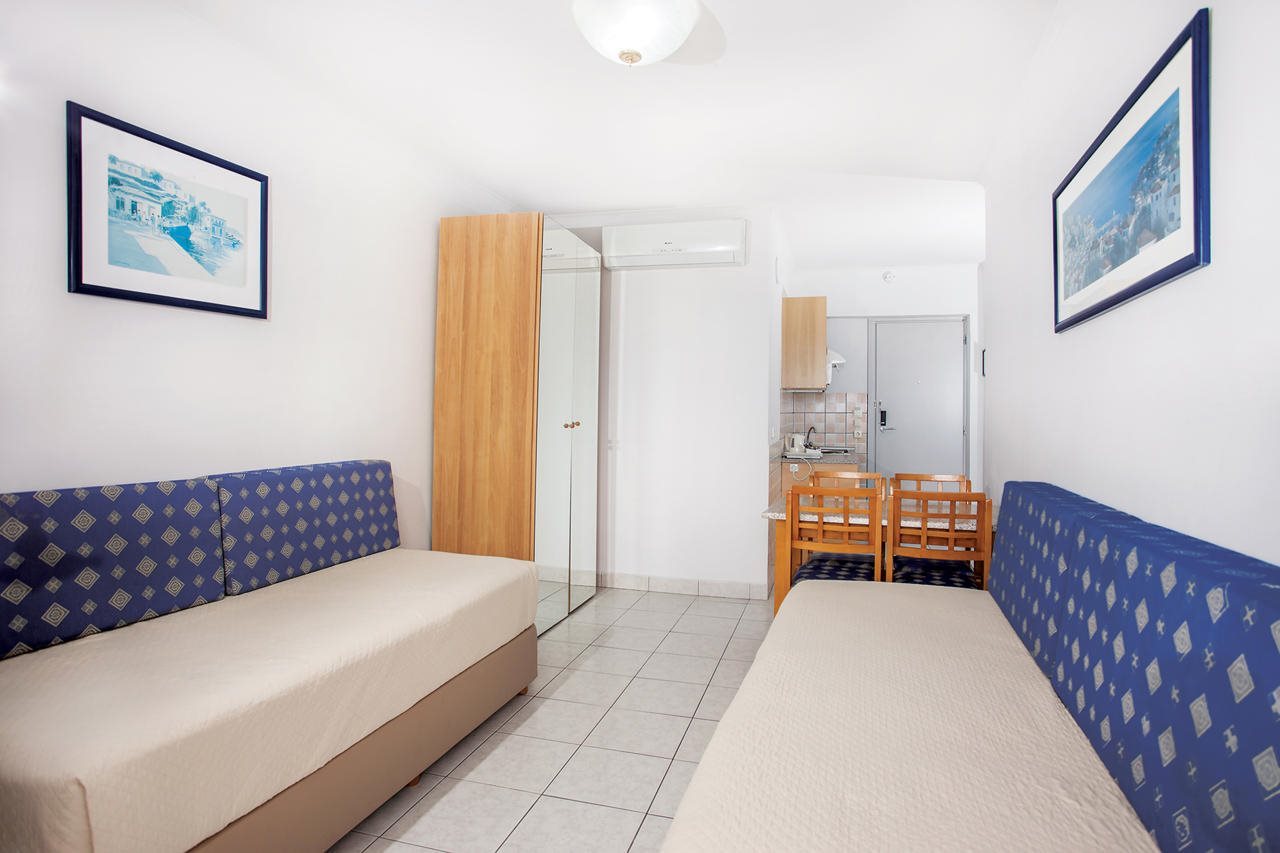 Kosta Palace City Hotel