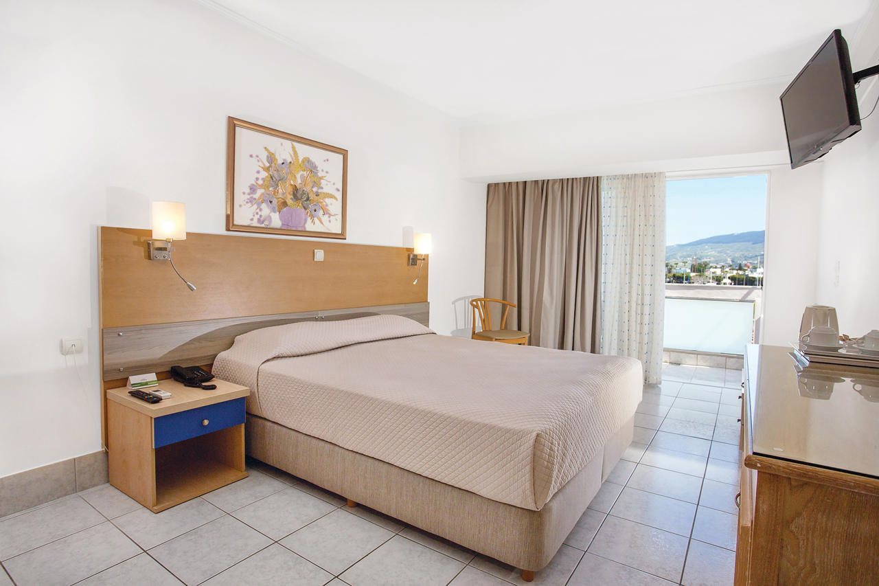 Kosta Palace City Hotel