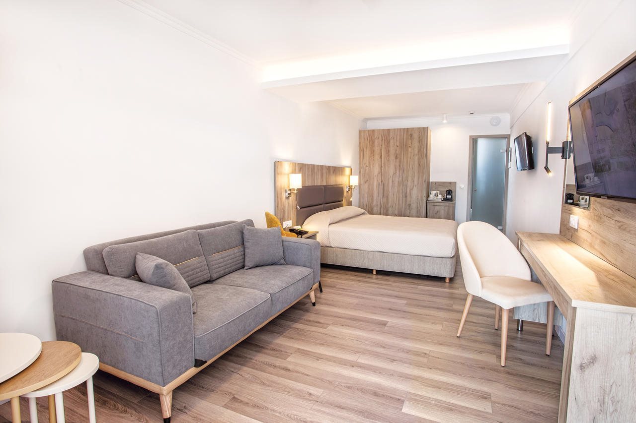 Kosta Palace City Hotel
