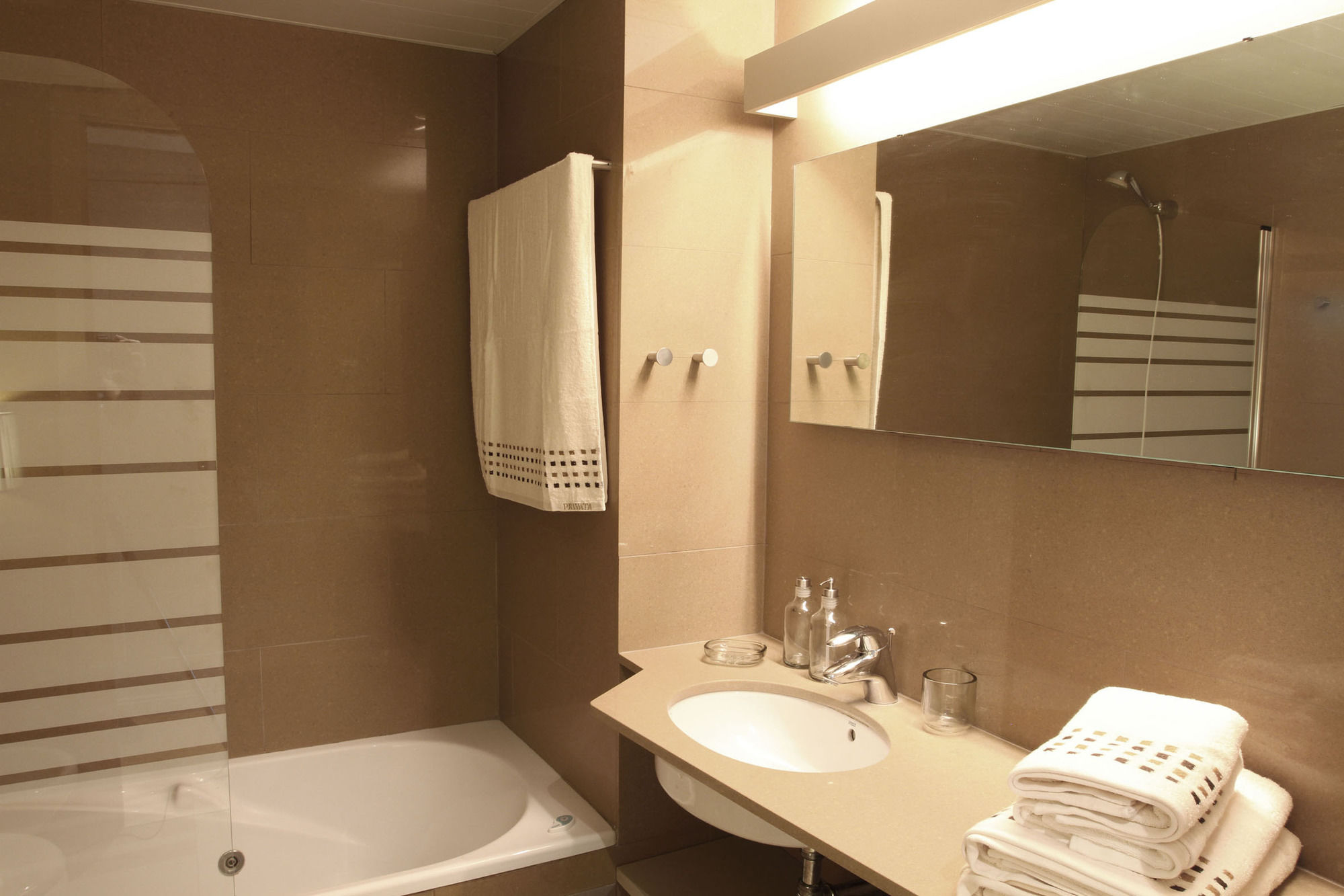 Passeig de Gracia Sun