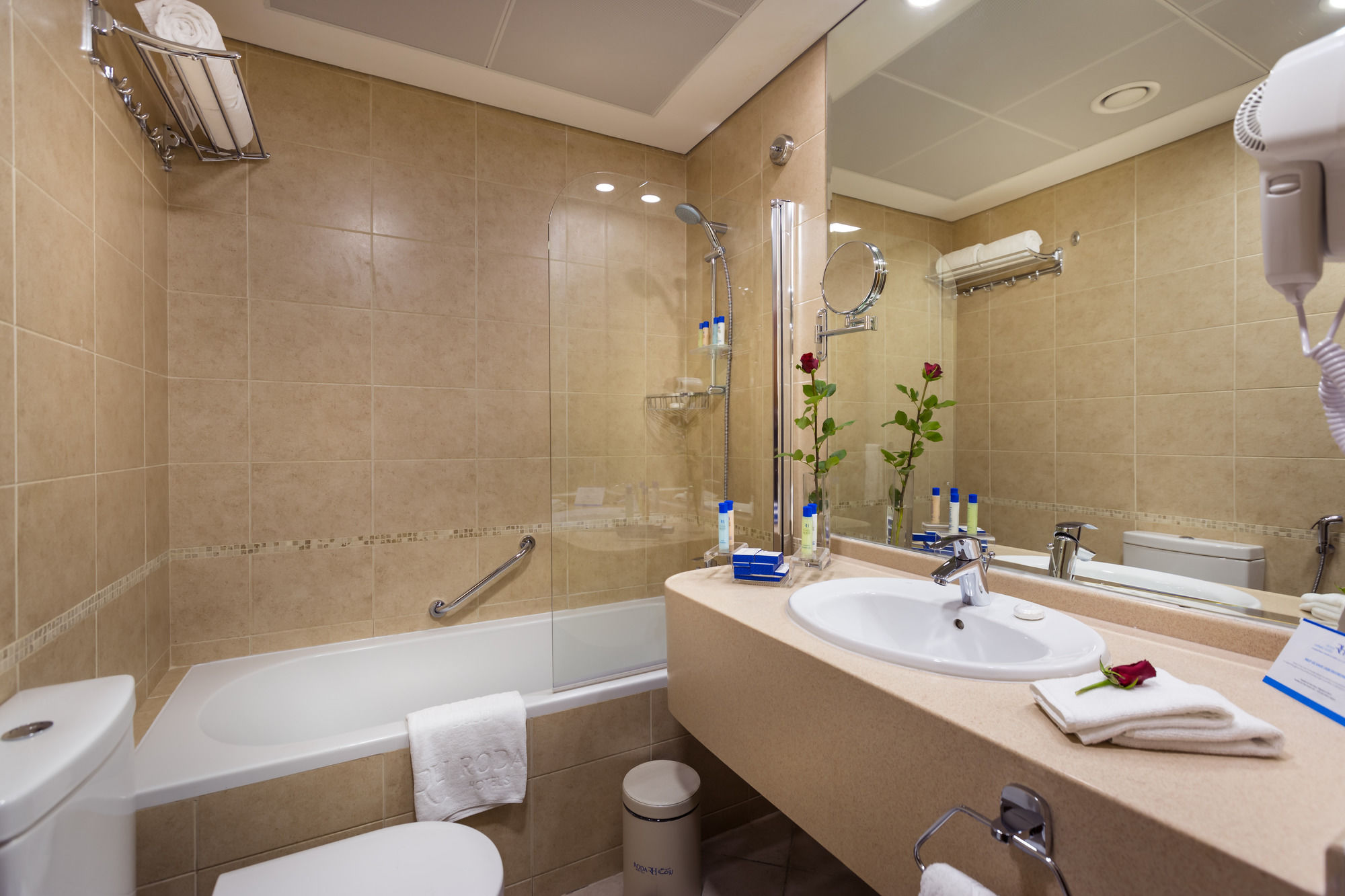 Roda Metha Suites