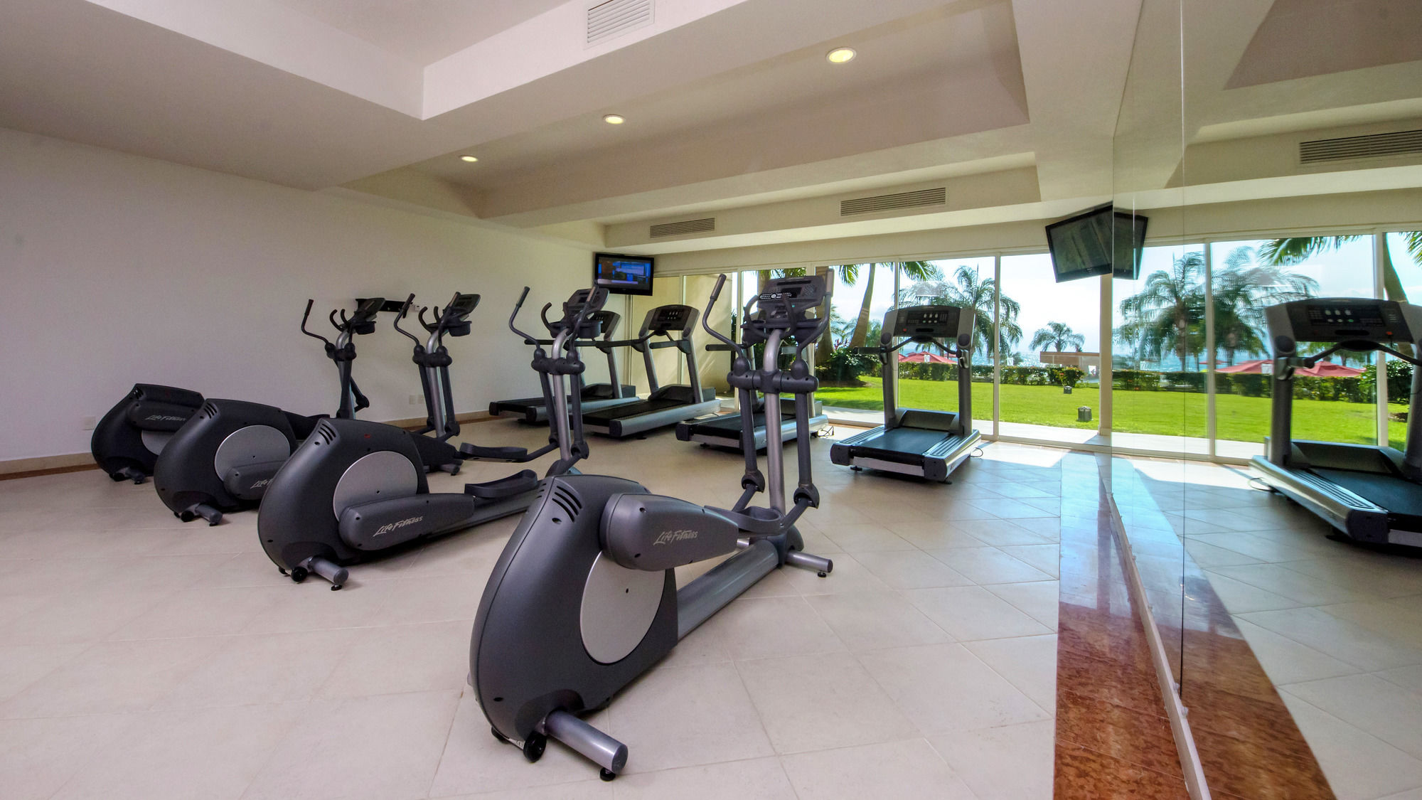 Grand Venetian Condominium