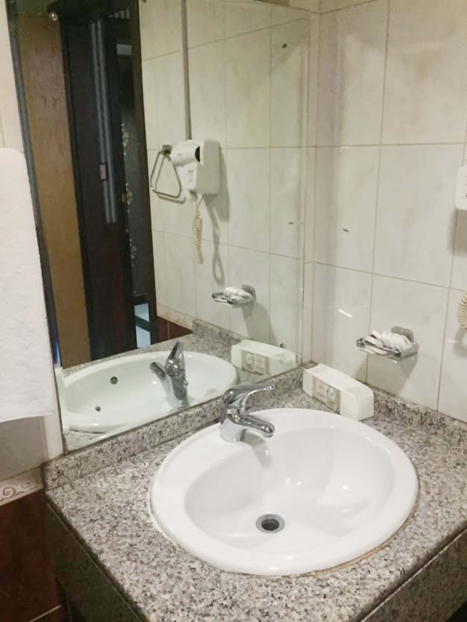 Royal Garden Hotel