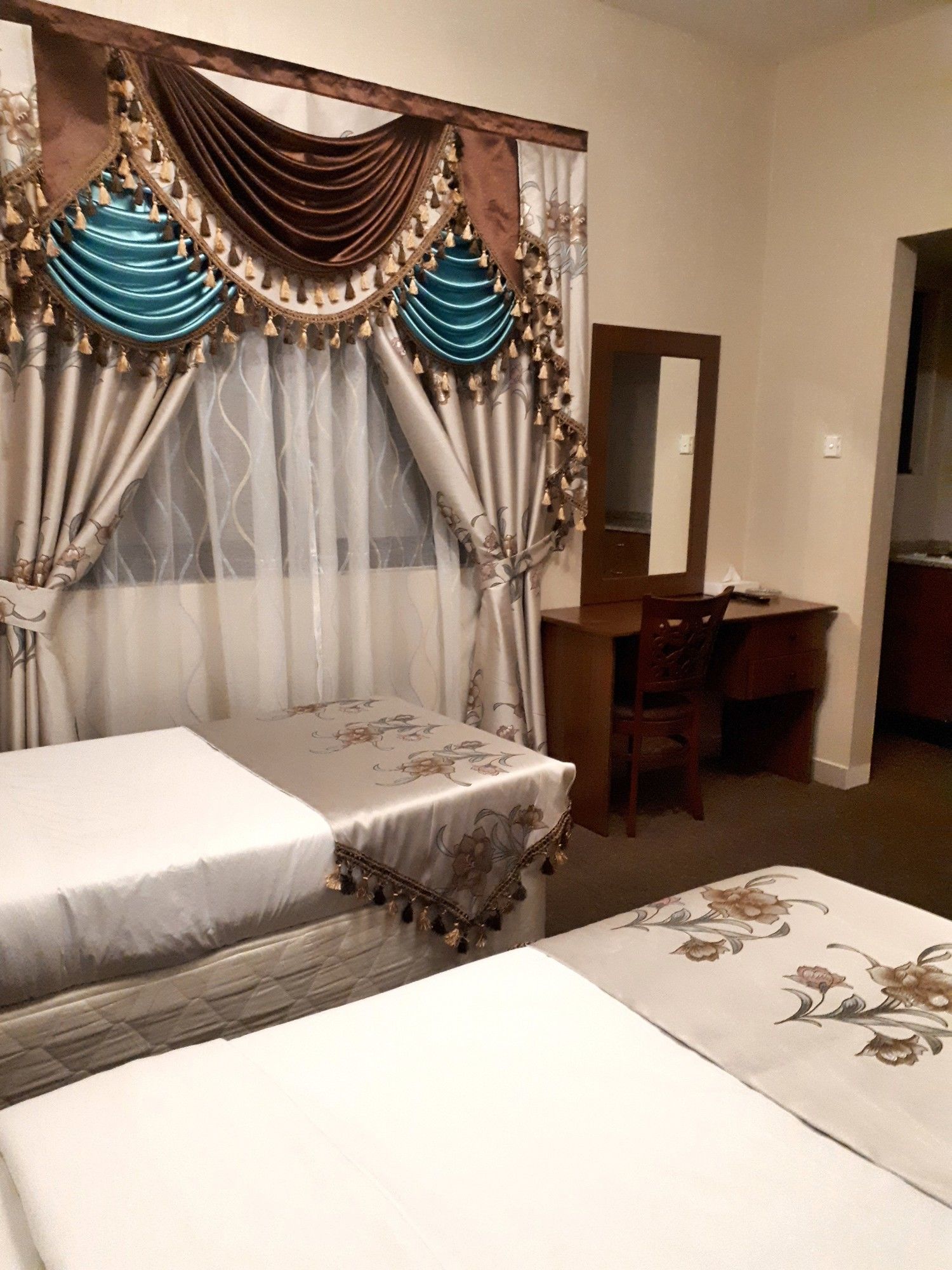 Royal Garden Hotel