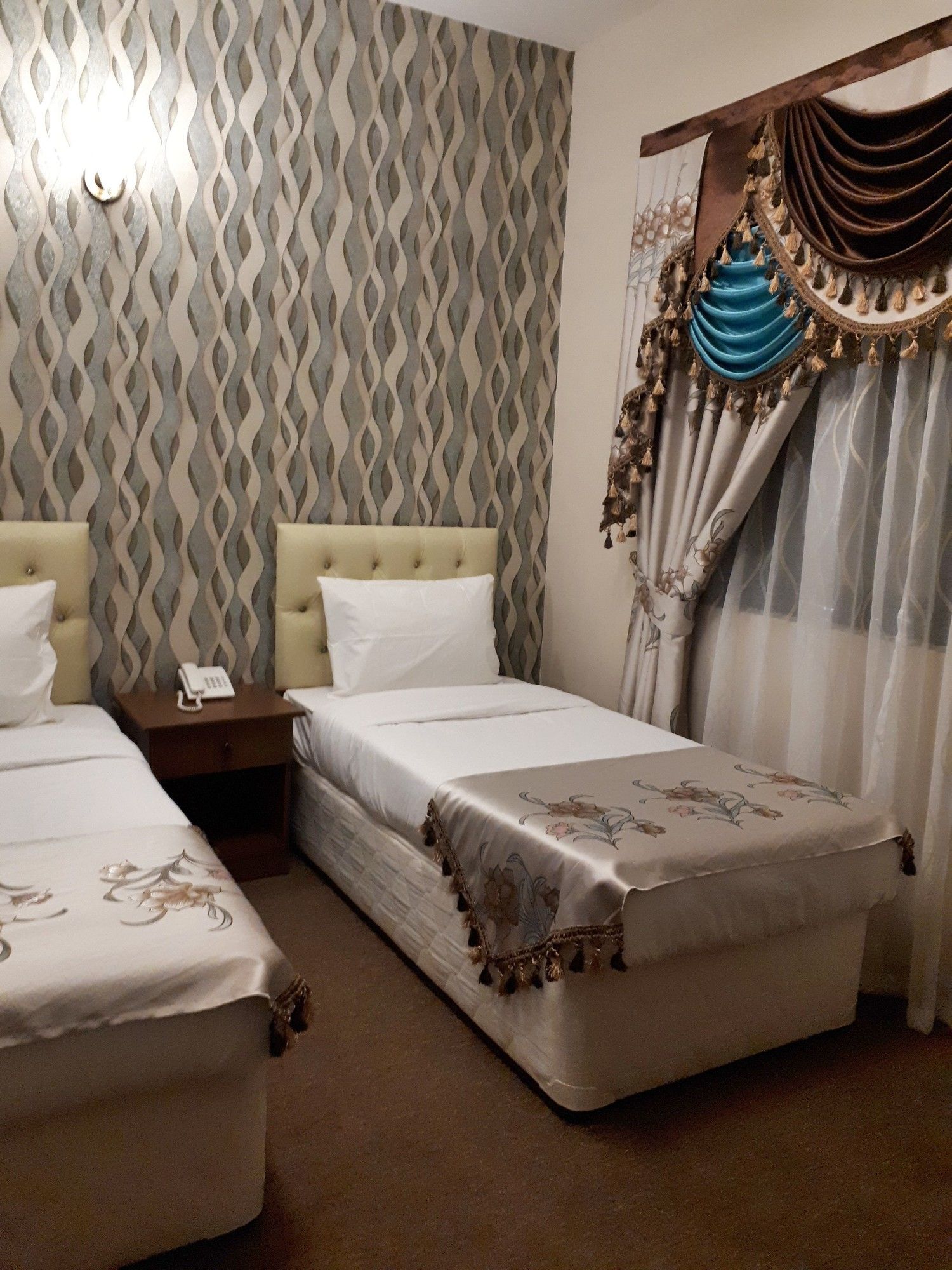 Royal Garden Hotel