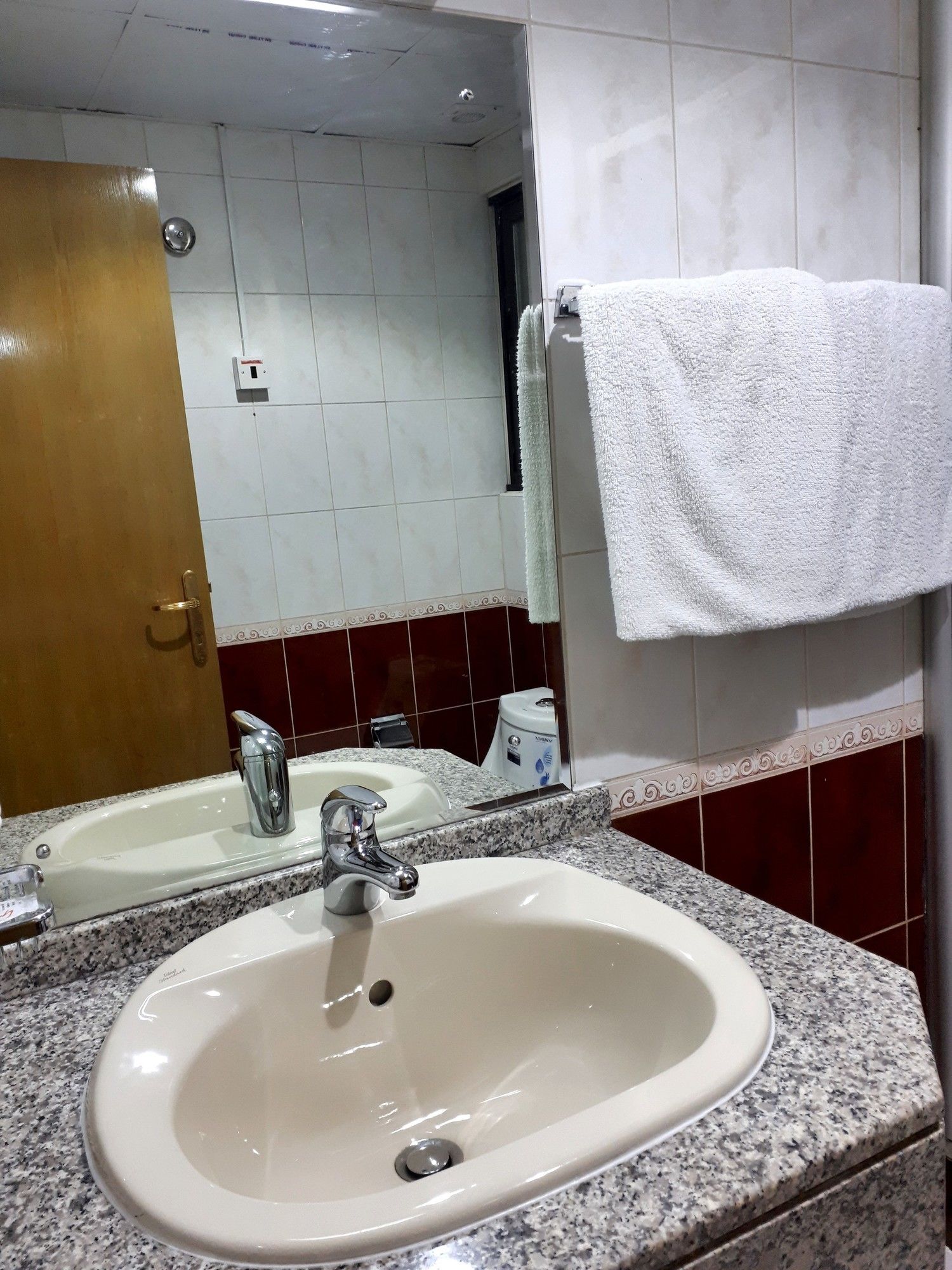 Royal Garden Hotel