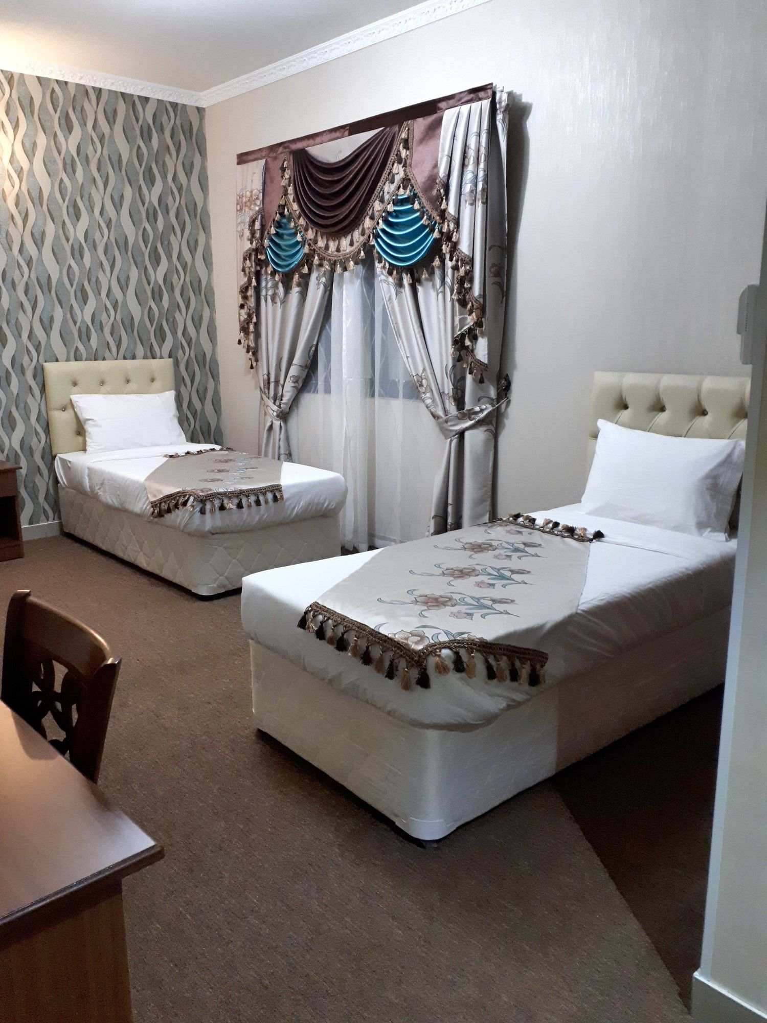 Royal Garden Hotel