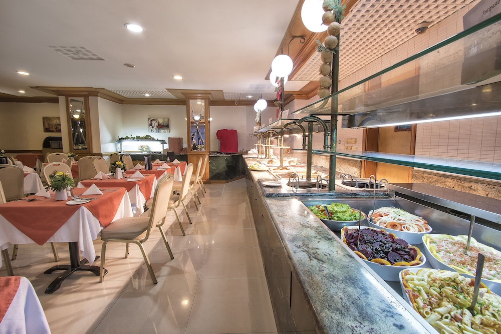 Canifor Hotel