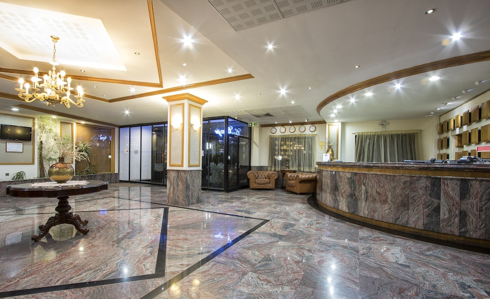 Canifor Hotel