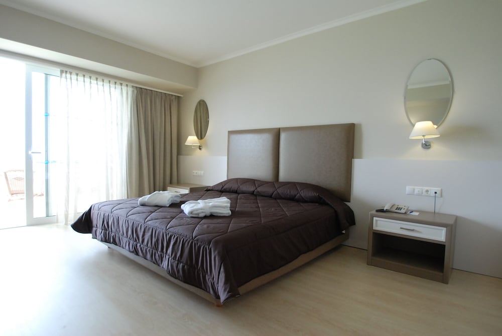 Kipriotis Panorama Hotel And Suites