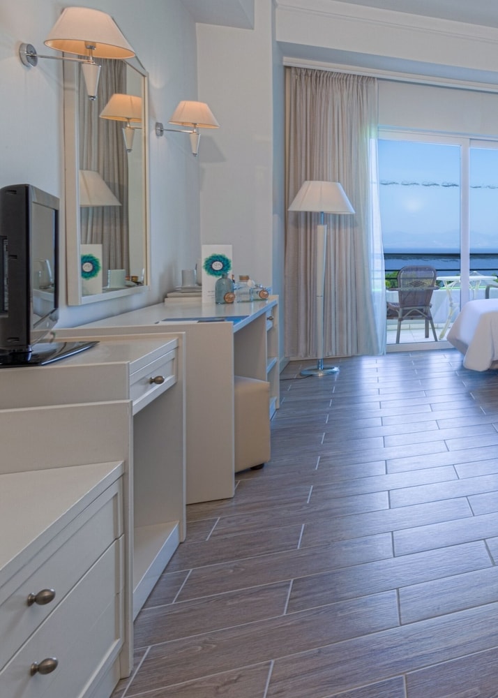 Kipriotis Panorama Hotel And Suites