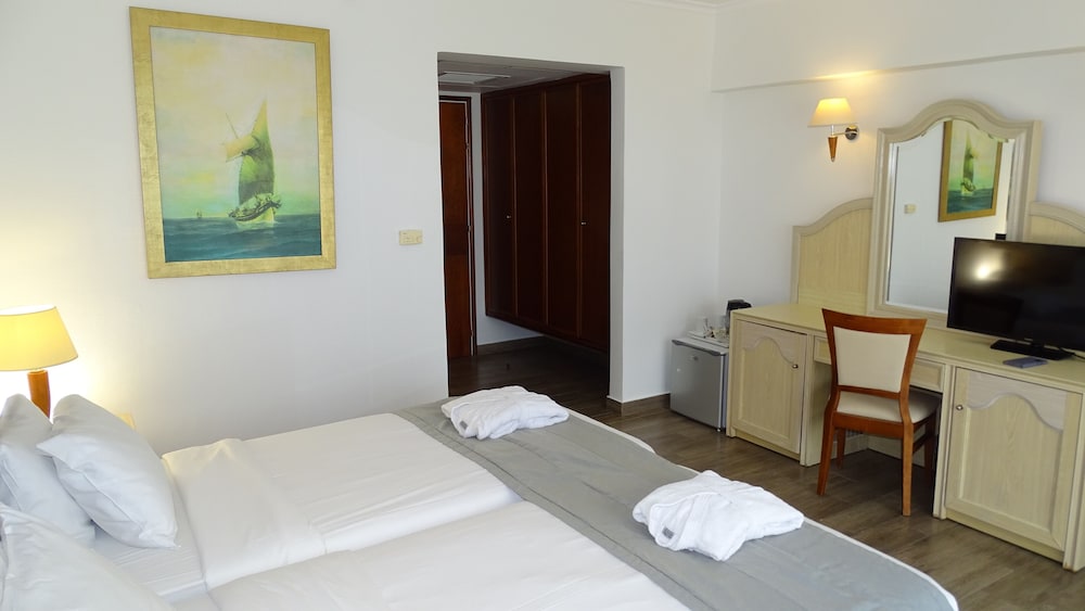 Kipriotis Panorama Hotel And Suites