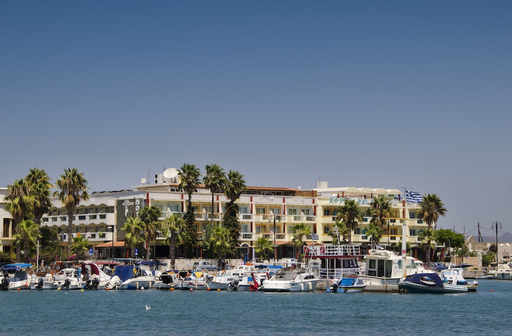 Kosta Palace City Hotel