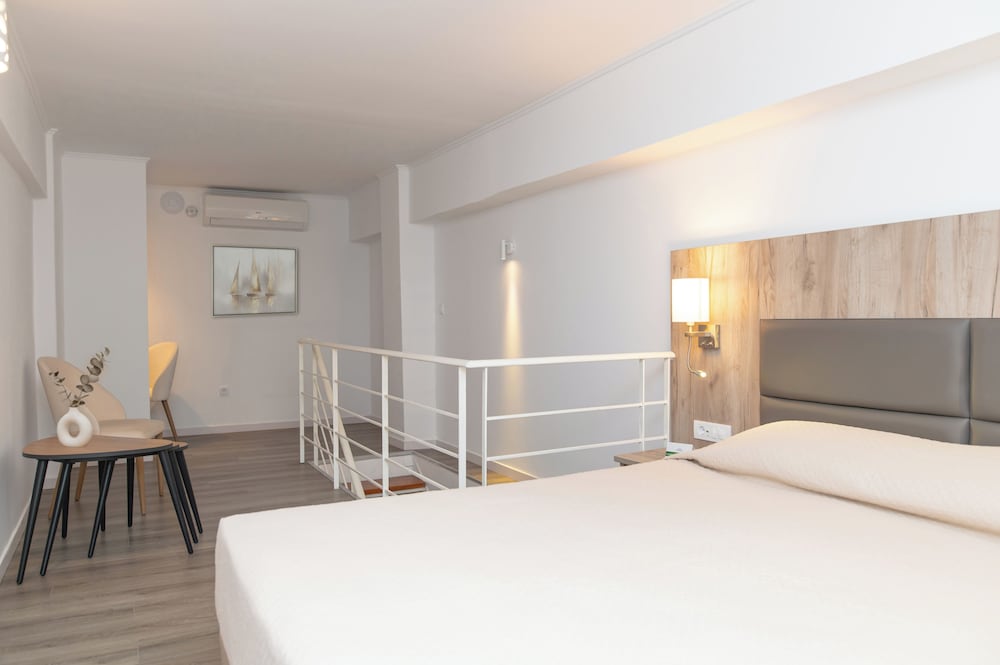 Kosta Palace City Hotel