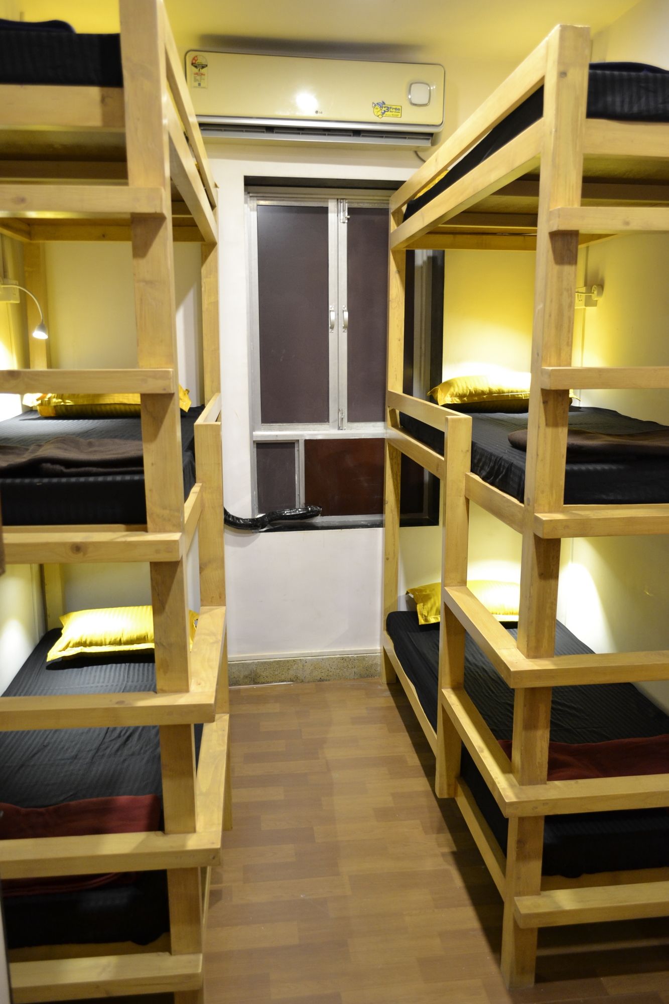 Bombay Backpackers