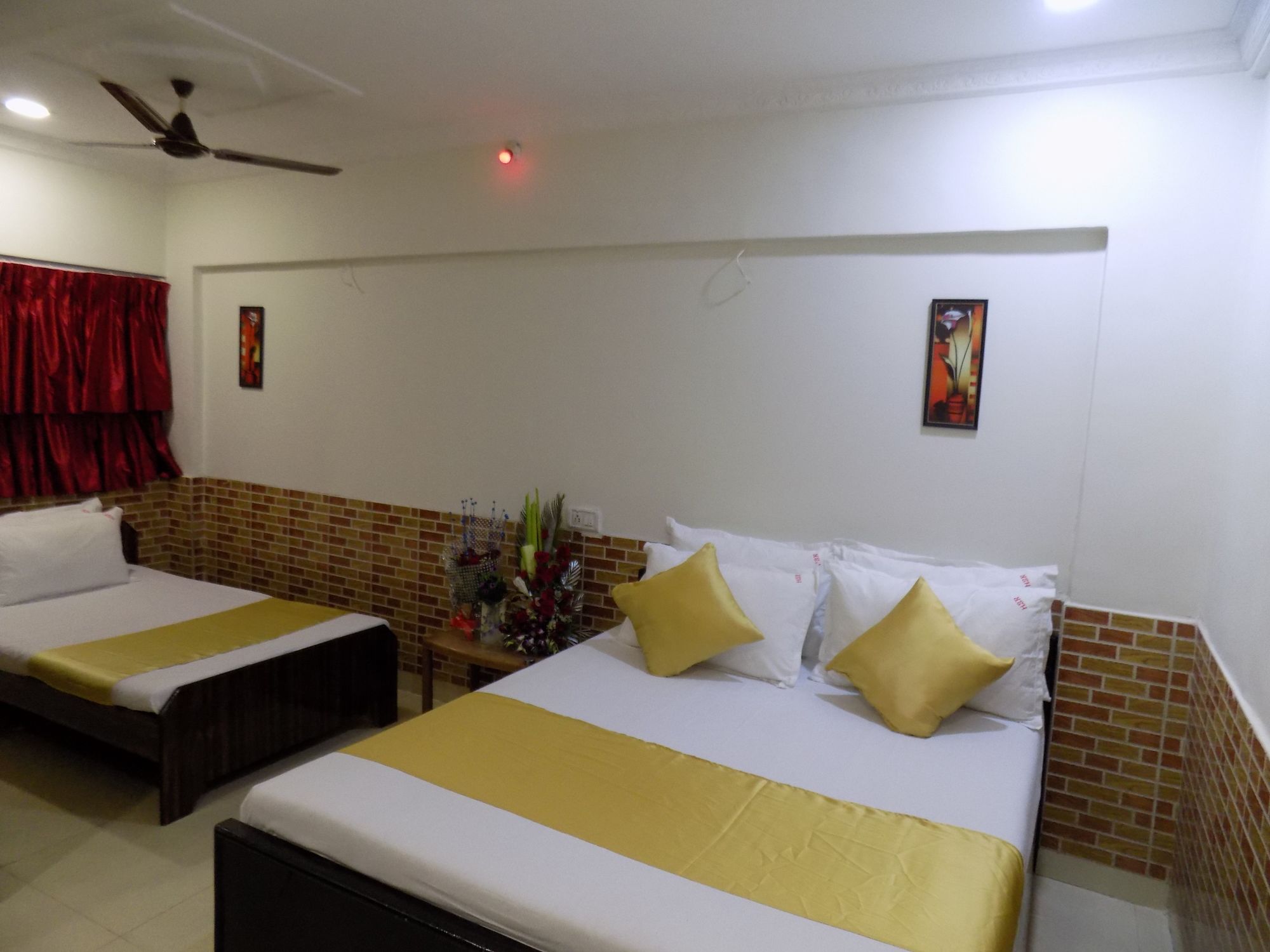 Hotel Garden Residency
