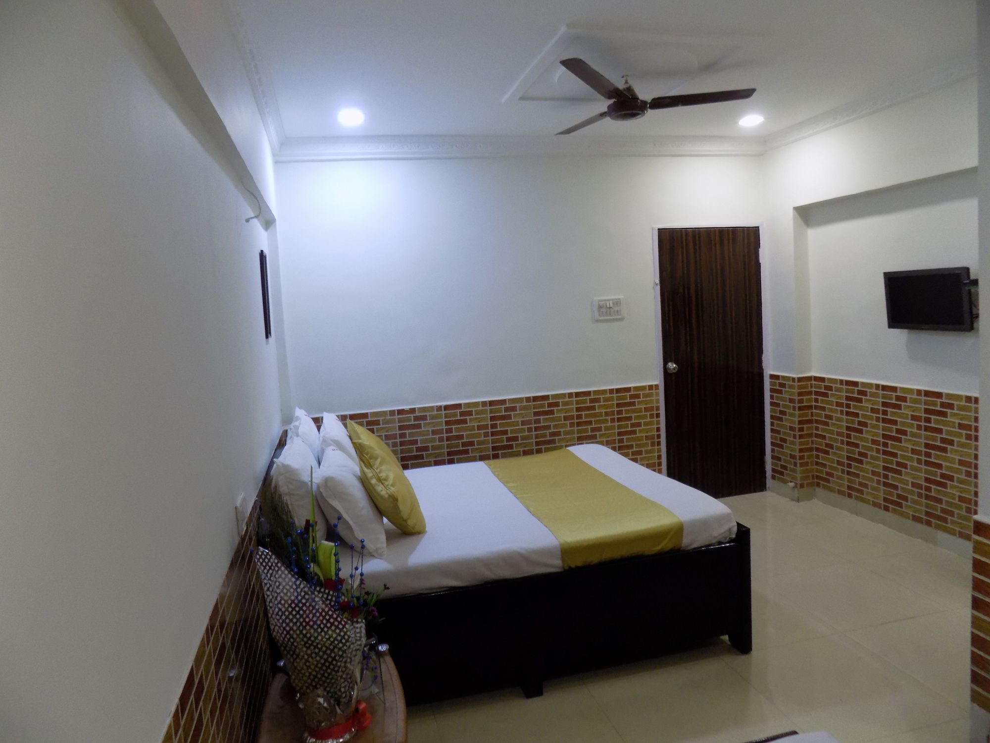Hotel Garden Residency